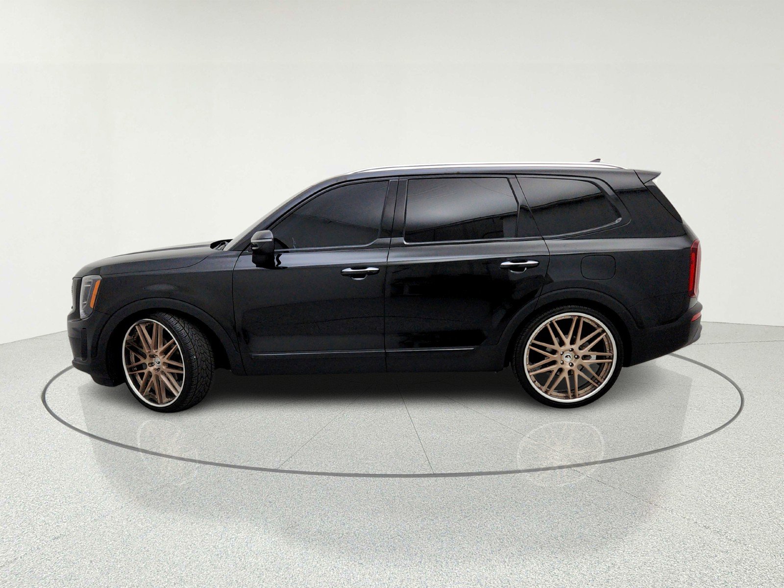Used 2022 Kia Telluride S image 3