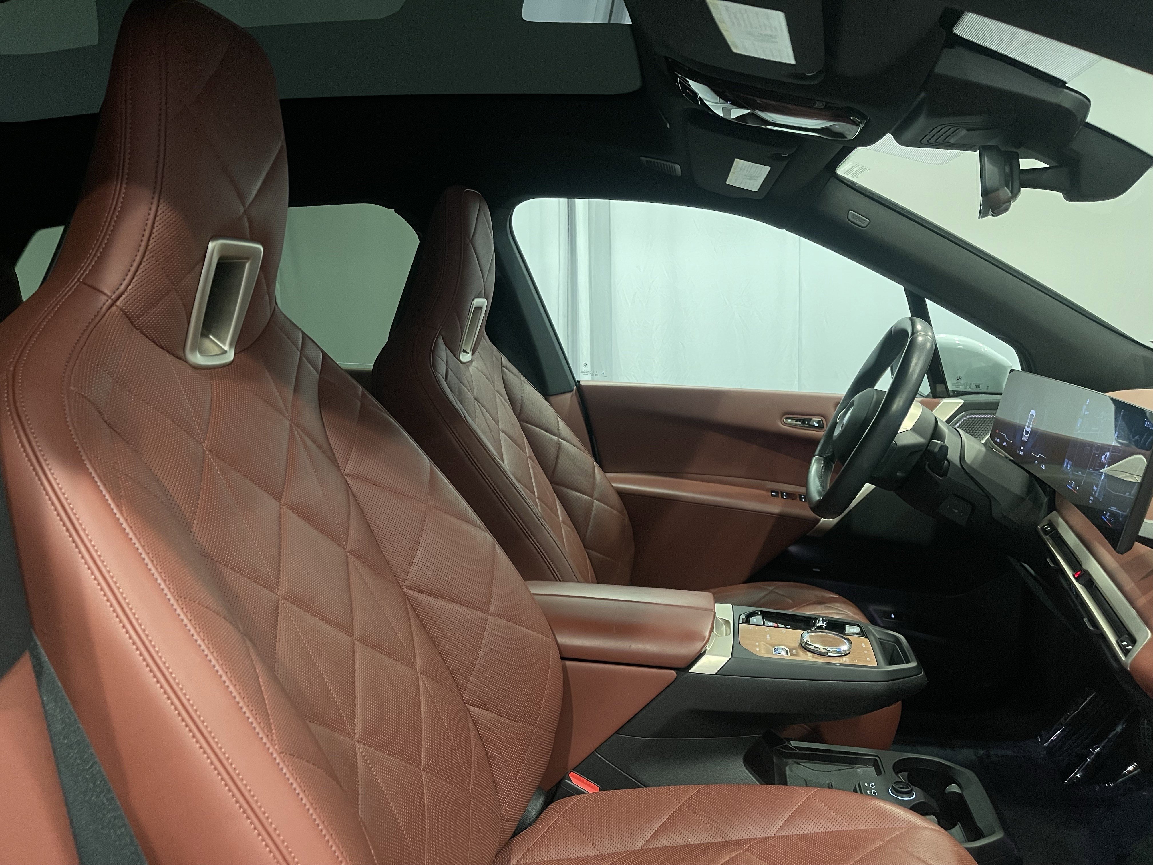 Certified 2023 BMW iX M60 w/ Executive Package AWD/4WD image 15