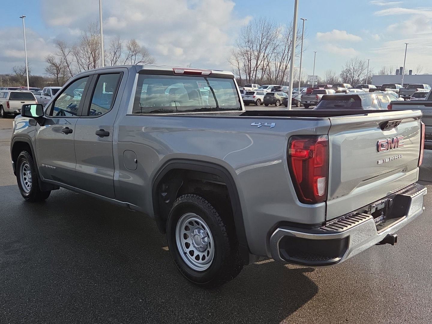Used 2023 GMC Sierra 1500 Pro w/ Fleet Convenience Package image 3