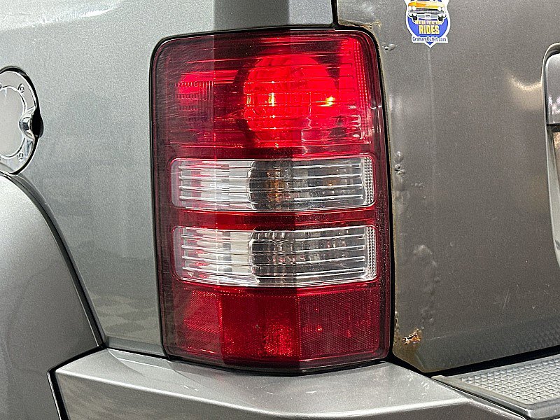 Used 2012 Jeep Liberty Sport image 21