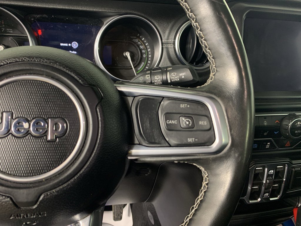 Used 2022 Jeep Wrangler Unlimited Sahara w/ Cold Weather Group image 21