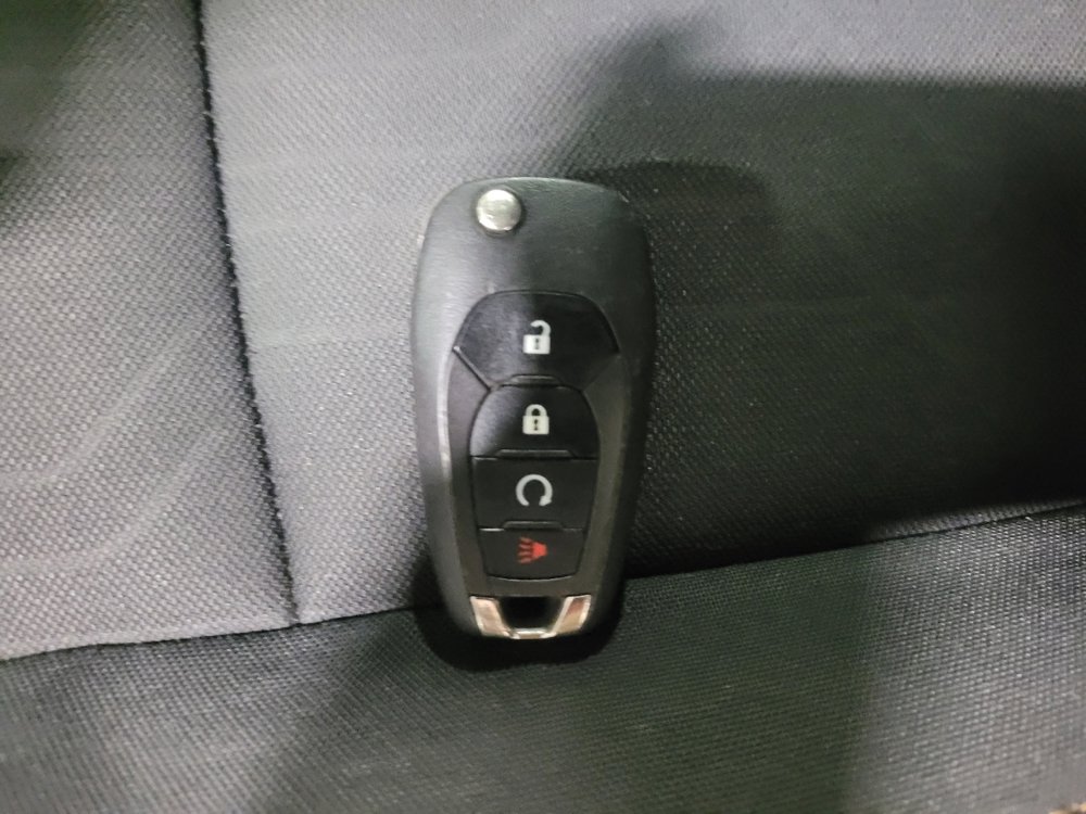 Used 2020 Chevrolet Trax LT FWD image 32