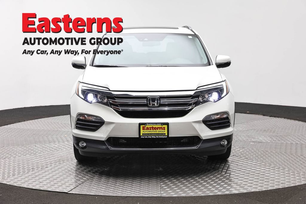 Used 2017 Honda Pilot Elite image 2