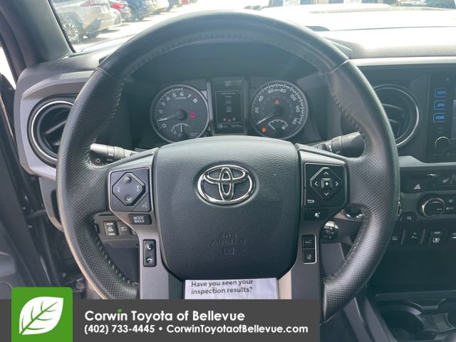 Used 2018 Toyota Tacoma TRD Sport AWD/4WD image 22