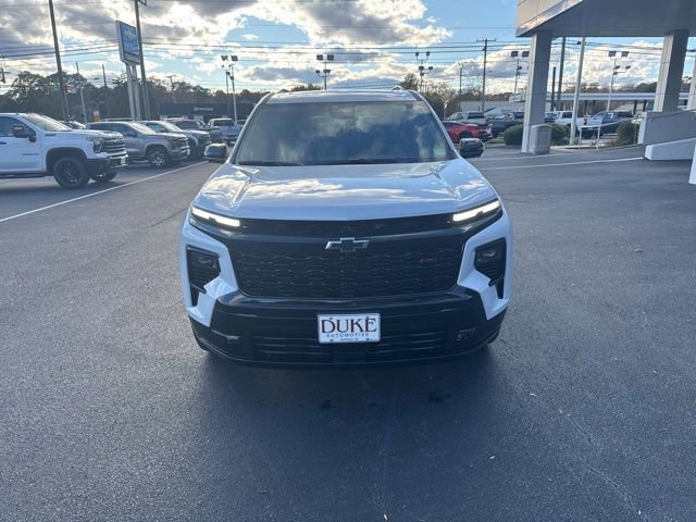 New 2026 Chevrolet Traverse RS w/ LPO, Floor Liner Package FWD image 16