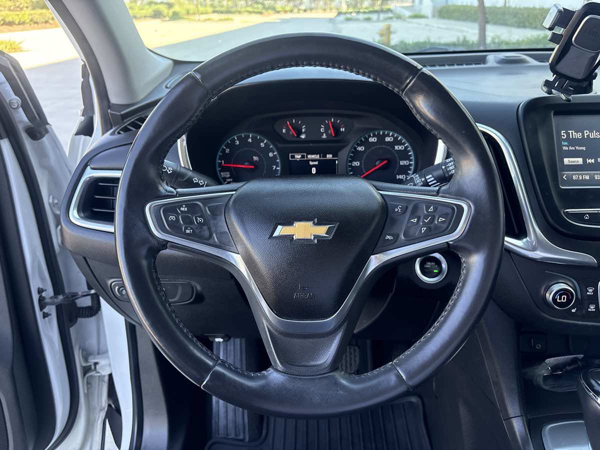 Used 2018 Chevrolet Equinox LT FWD image 21