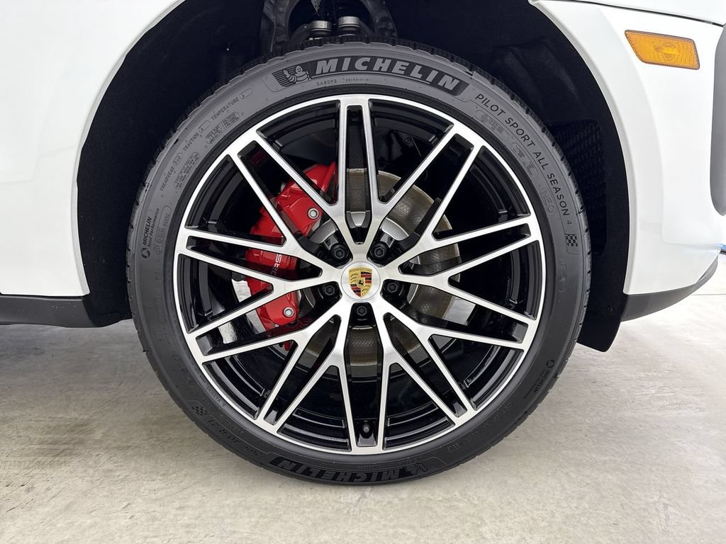 New 2026 Porsche Macan S AWD/4WD image 15