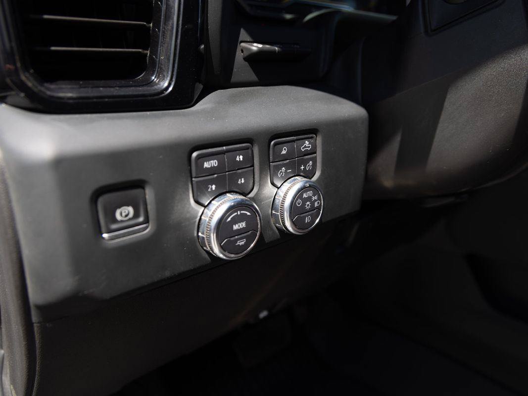 Used 2024 GMC Sierra 2500 AT4 w/ AT4 Premium Plus Package AWD/4WD image 16