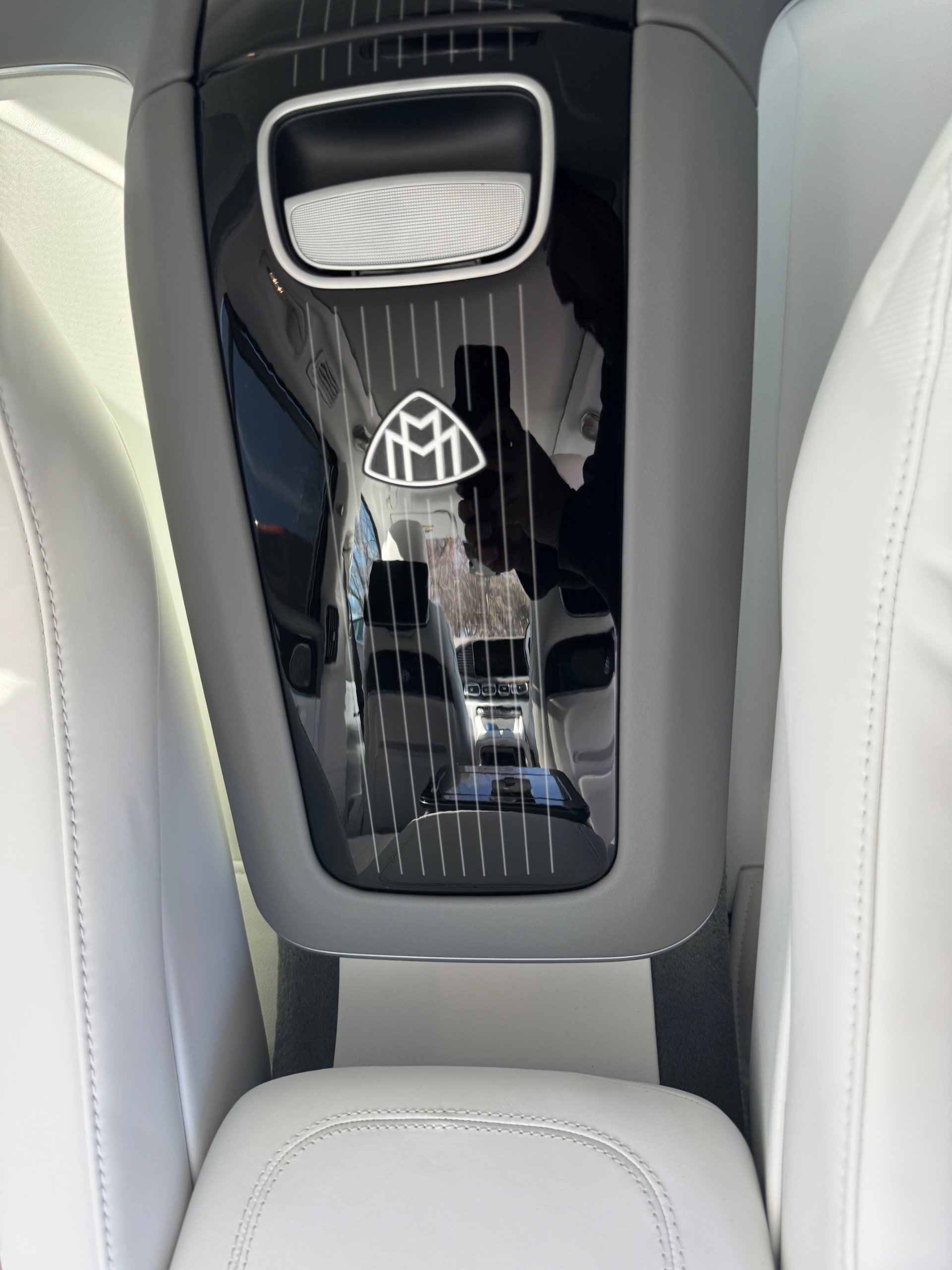 Used 2024 Mercedes-Benz Maybach GLS 600 4MATIC image 18