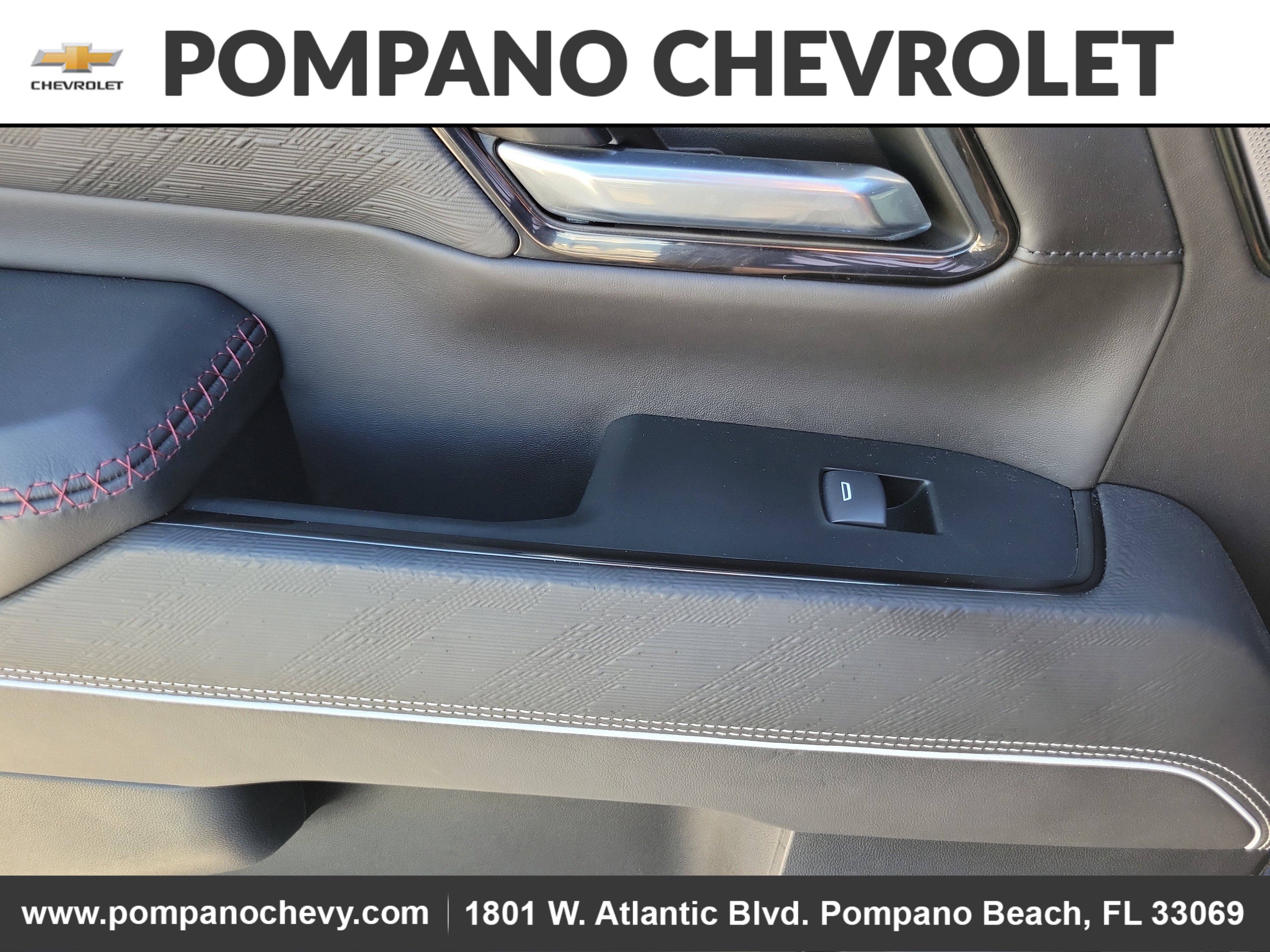 Used 2024 GMC Sierra 2500 AT4X image 10