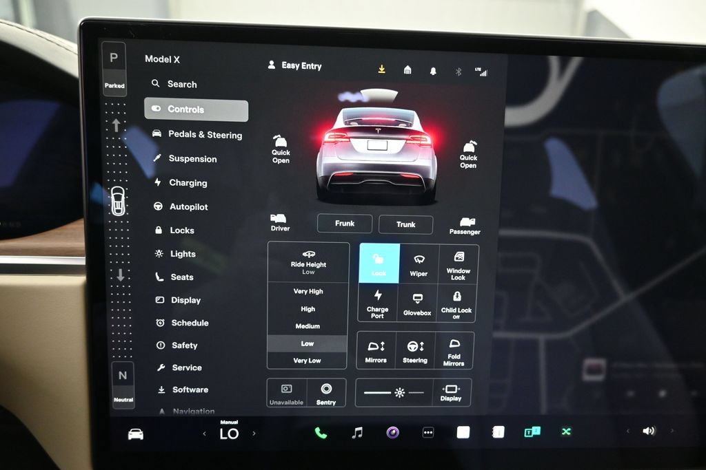 Used 2025 Tesla Model X AWD/4WD image 13
