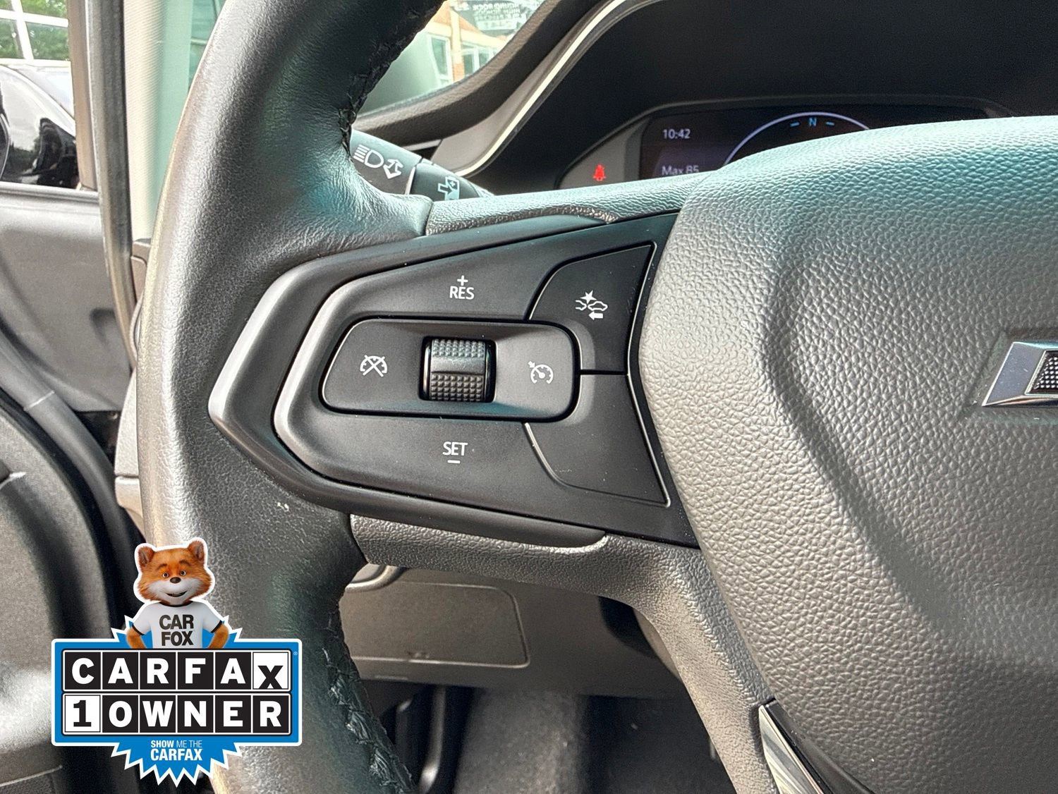Used 2023 Chevrolet Bolt LT w/ Infotainment Package FWD image 11