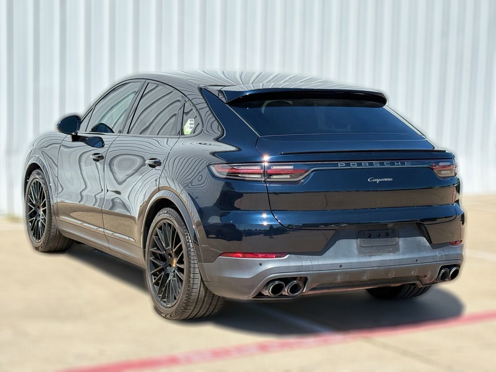Used 2023 Porsche Cayenne Coupe AWD/4WD image 6