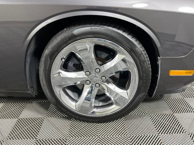 Used 2014 Dodge Challenger R/T Plus RWD image 9