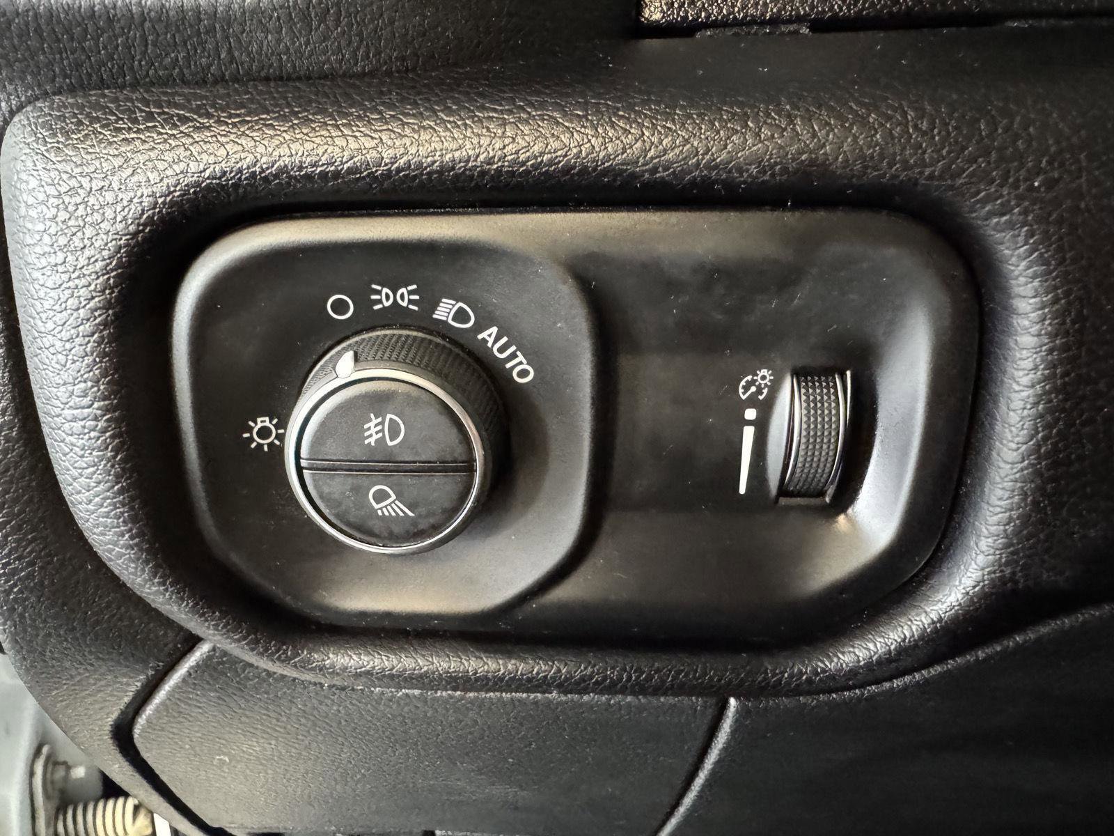 Used 2022 RAM 2500 Big Horn w/ Level A Equipment Group image 18