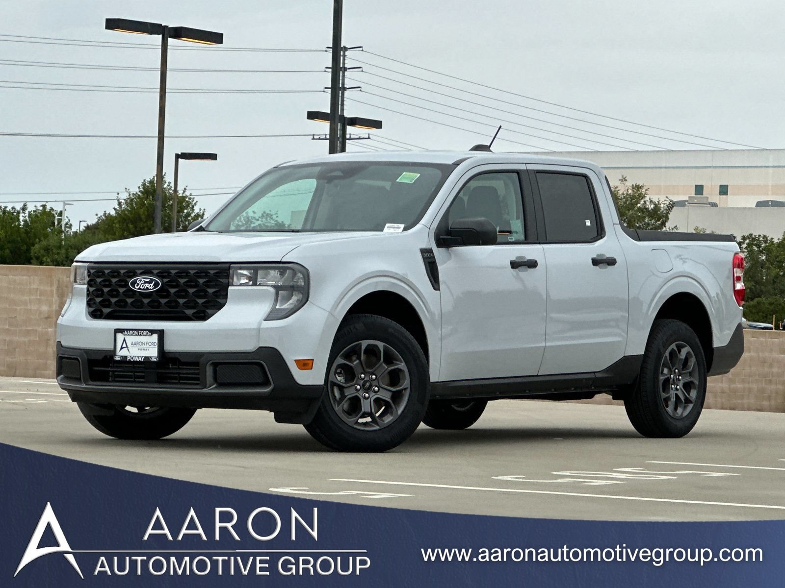 New 2025 Ford Maverick XLT w/ Equipment Group 302A