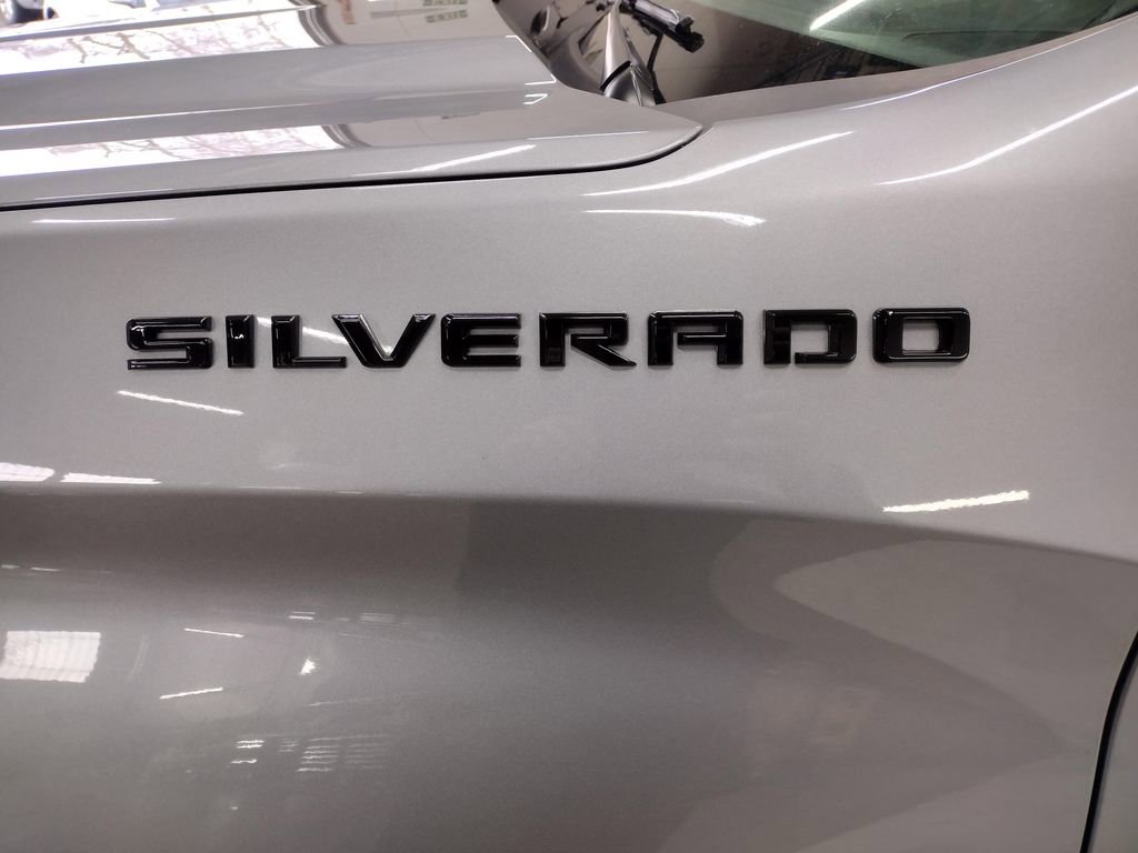 Used 2023 Chevrolet Silverado 1500 LT w/ Protection Package image 5