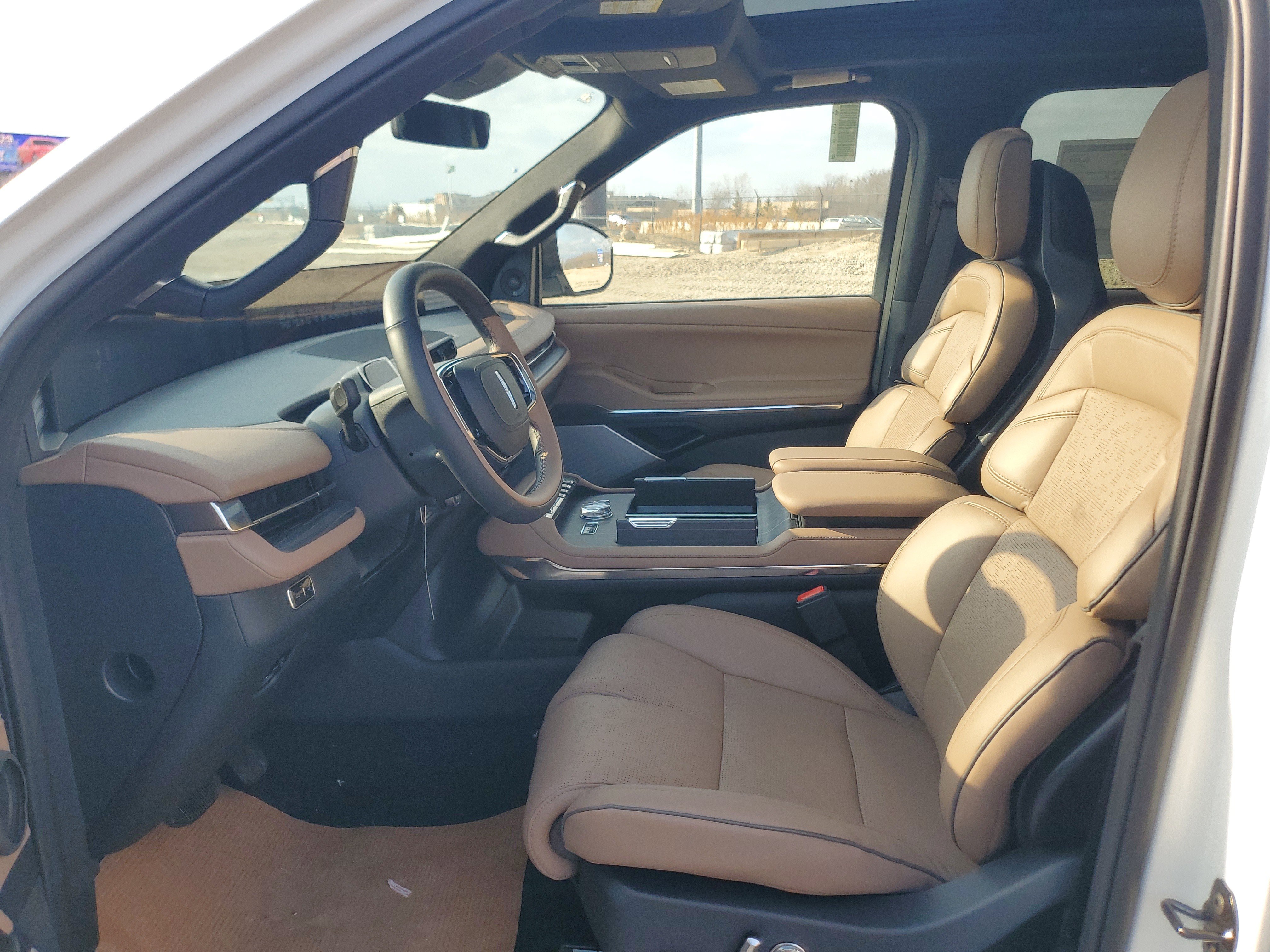 New 2026 Lincoln Navigator Black Label AWD/4WD image 12