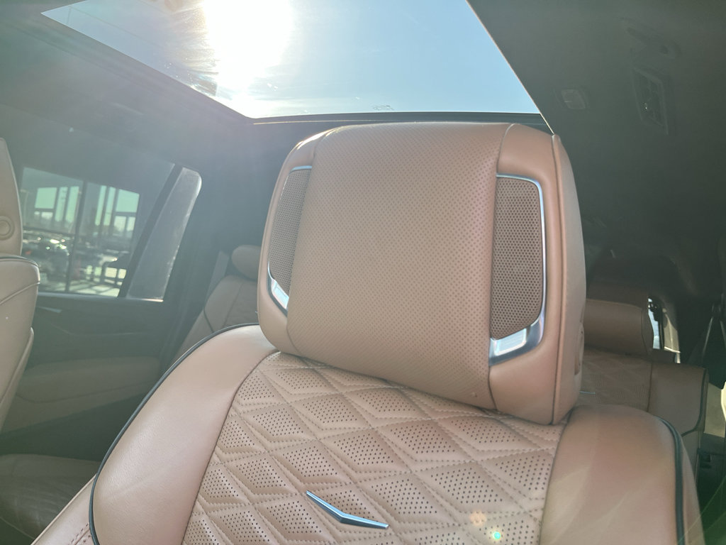 Used 2021 Cadillac Escalade ESV Sport w/ Driver Assist Tech Package AWD/4WD image 33