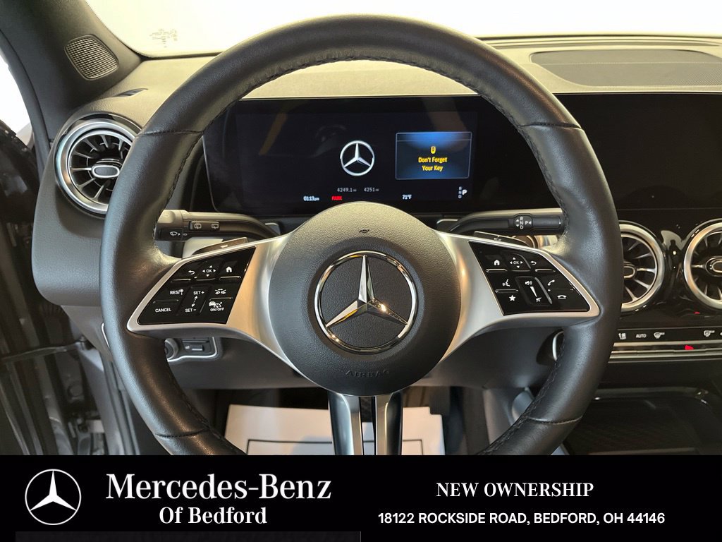 Used 2026 Mercedes-Benz GLB 250 4MATIC image 25
