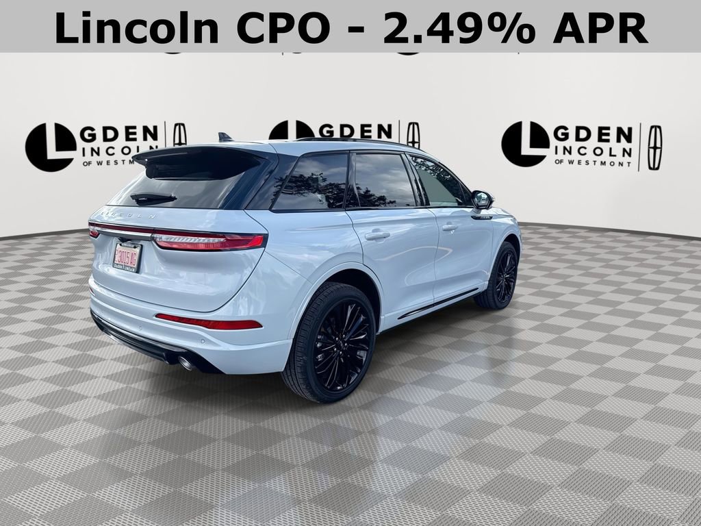 Used 2025 Lincoln Corsair Reserve w/ Equipment Group 202A image 8