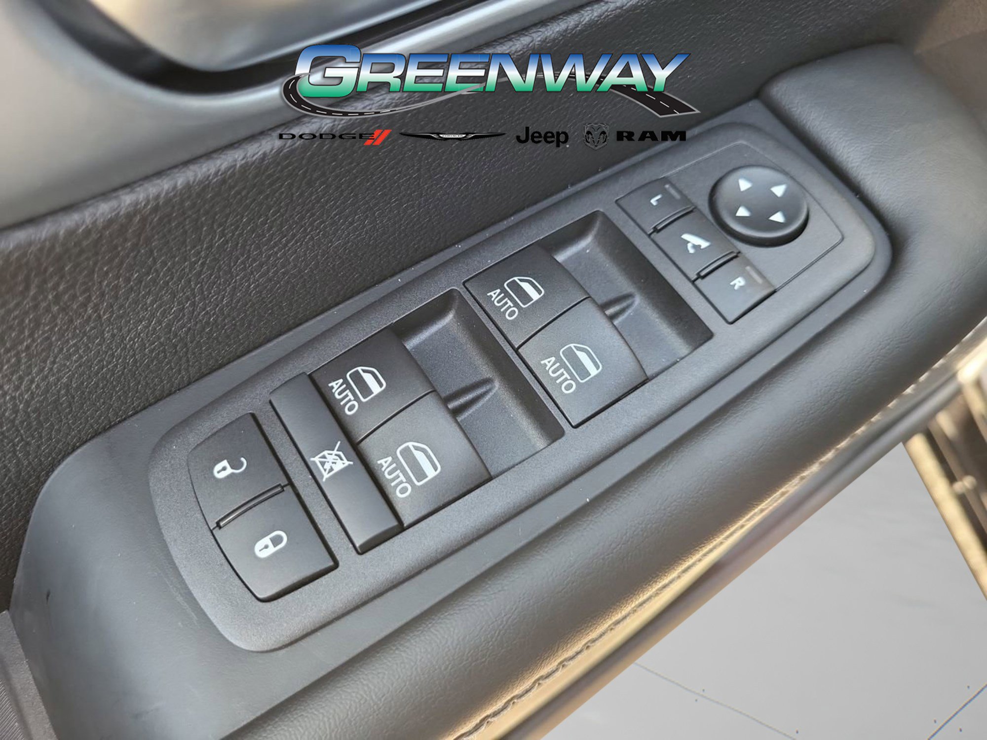 New 2026 Chrysler Pacifica Limited image 18