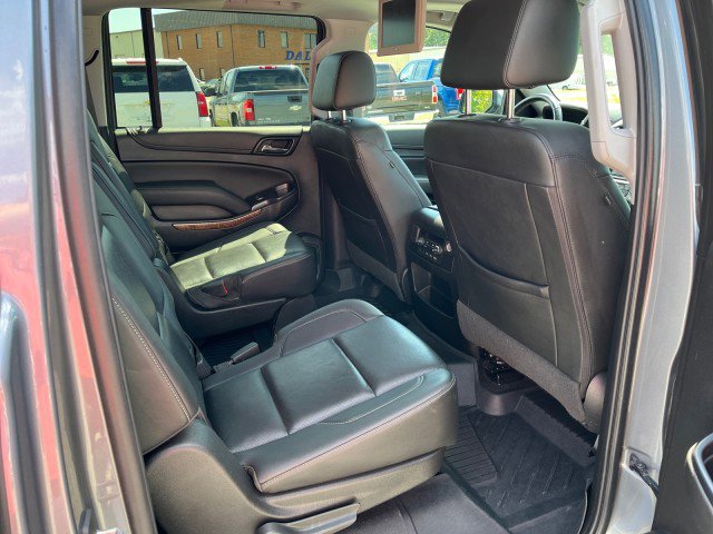 Used 2018 Chevrolet Suburban Premier AWD/4WD image 21