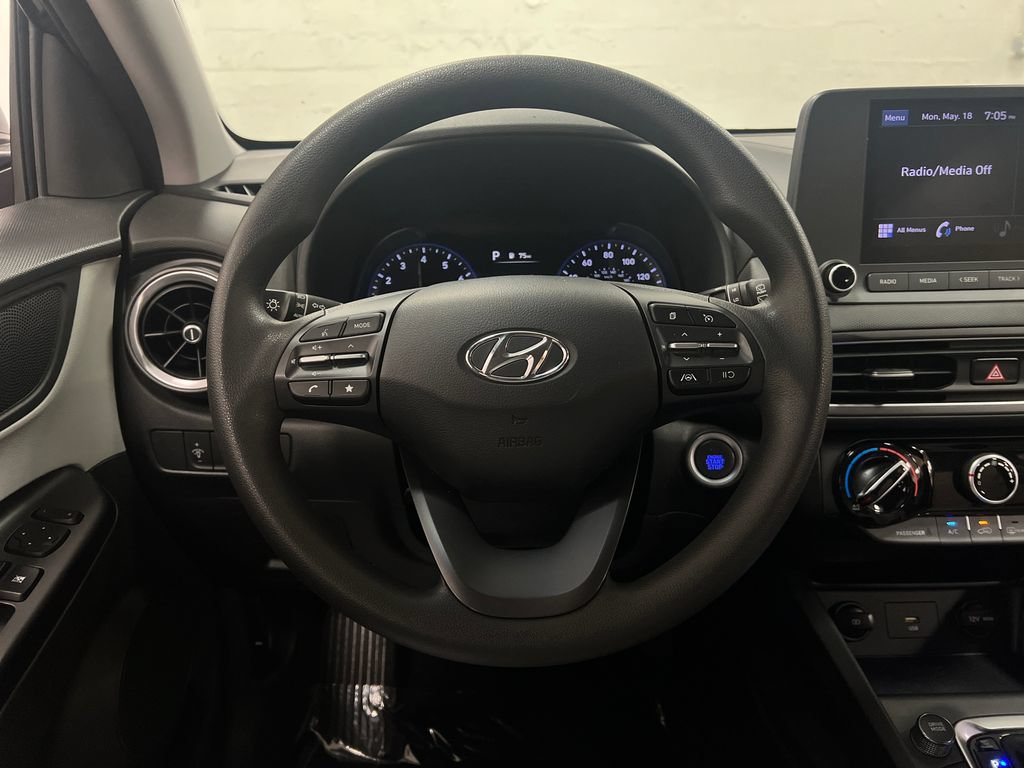 Used 2022 Hyundai Kona SEL w/ Cargo Package FWD image 17
