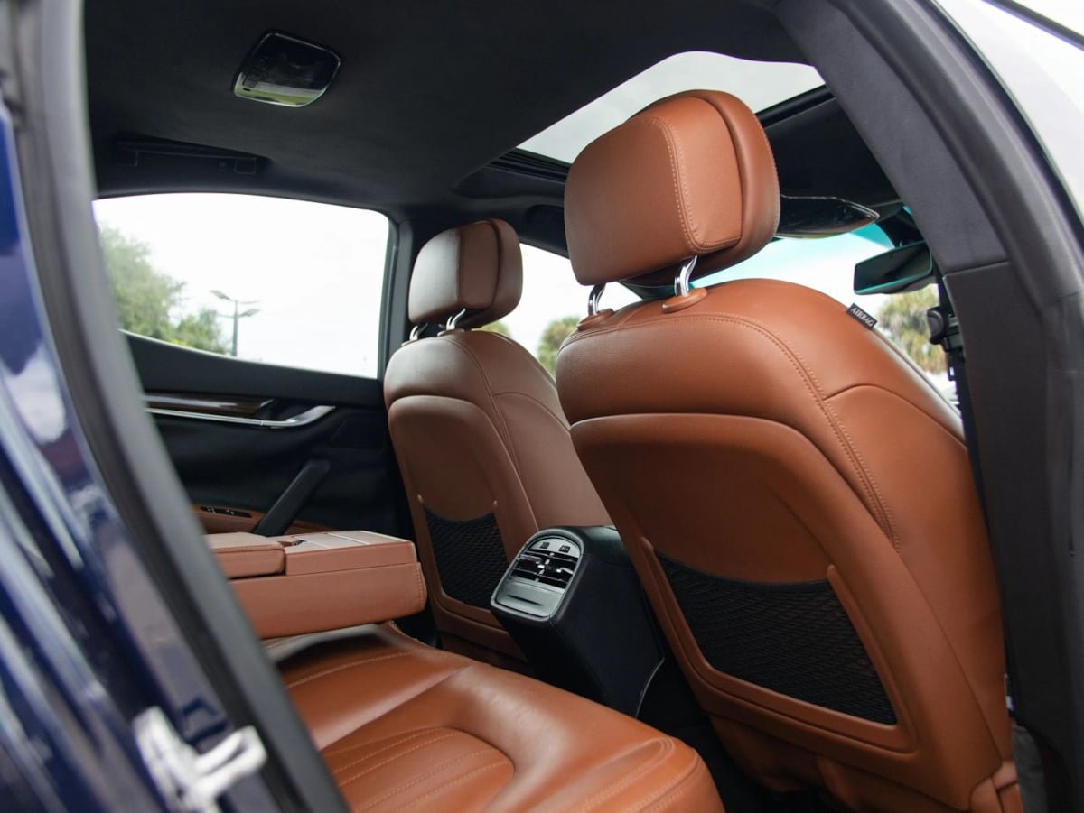 Used 2015 Maserati Ghibli S Q4 AWD/4WD image 28