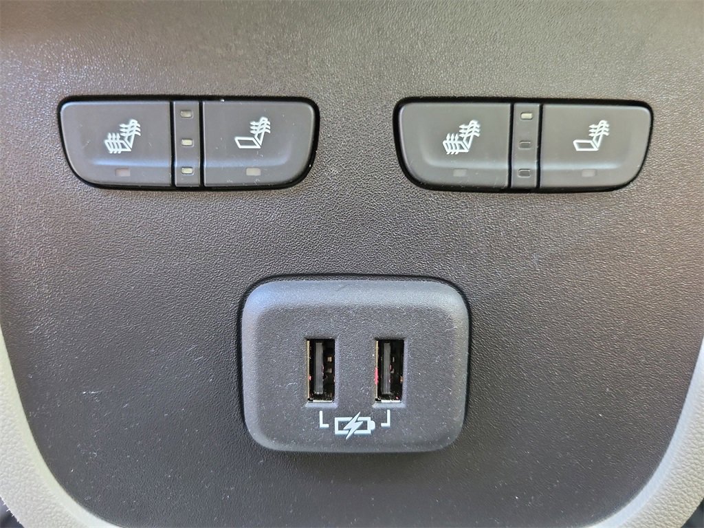 Used 2022 GMC Terrain Denali w/ Denali Premium Package image 15