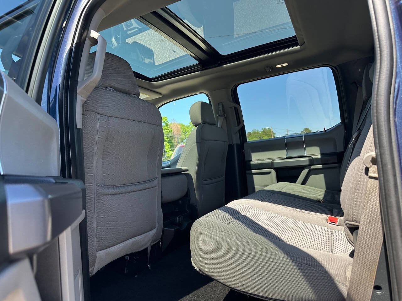 Used 2018 Ford F150 XLT w/ Equipment Group 302A Luxury AWD/4WD image 6