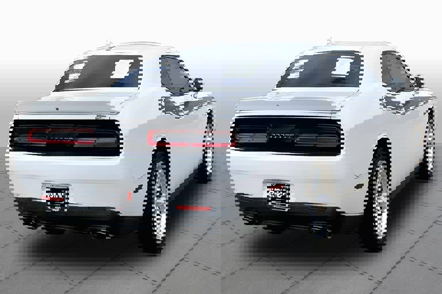 Used 2015 Dodge Challenger R/T Plus RWD image 12