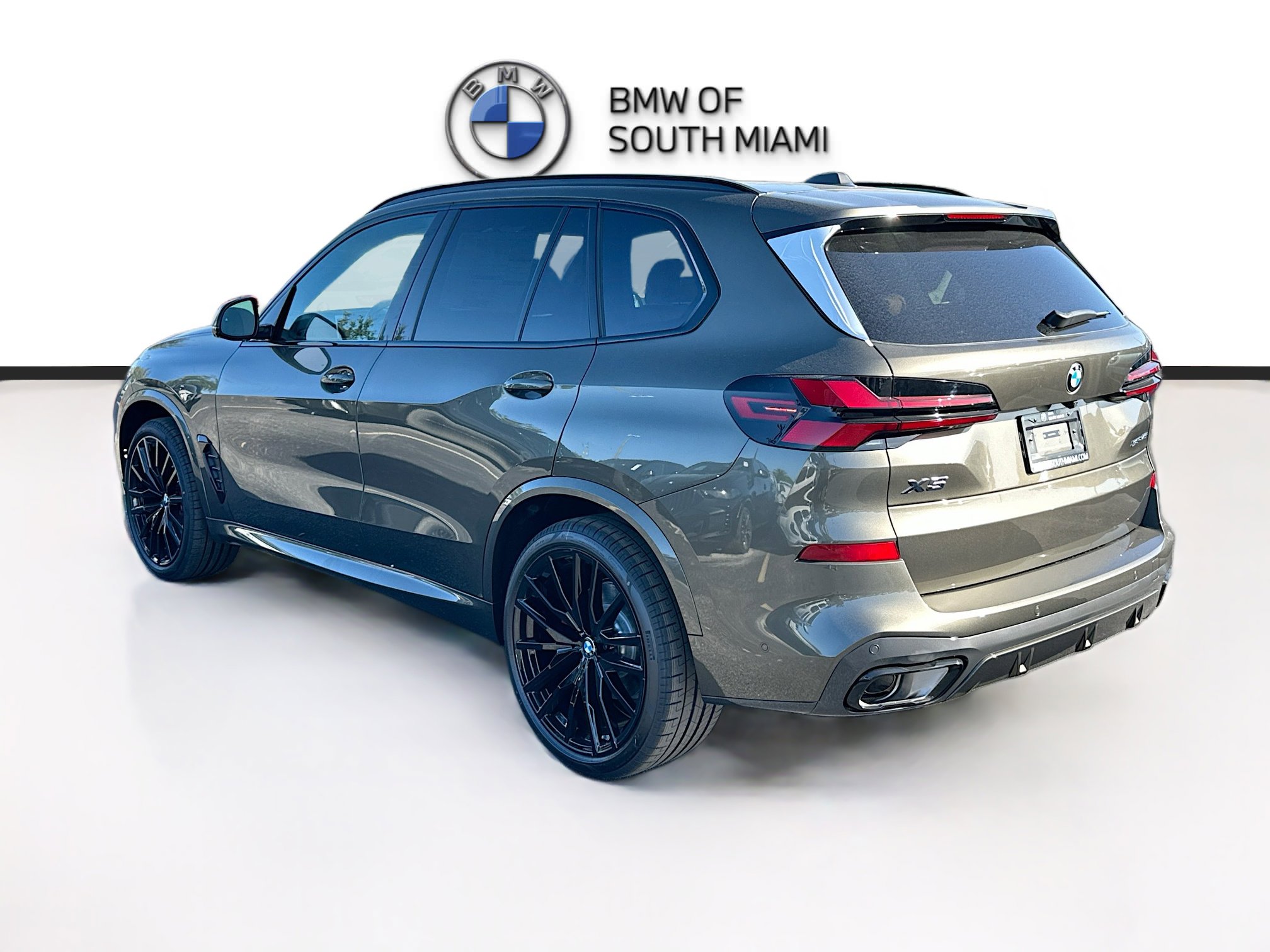 New 2026 BMW X5 sDrive40i w/ M Sport Package image 4