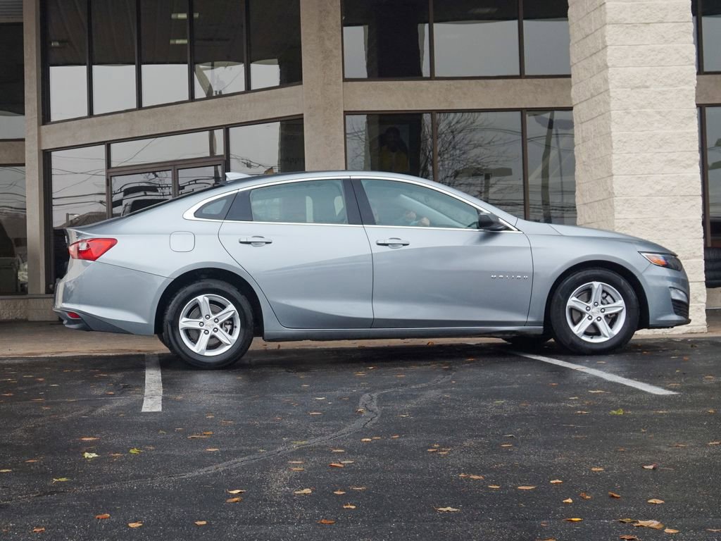 Used 2024 Chevrolet Malibu LT image 4