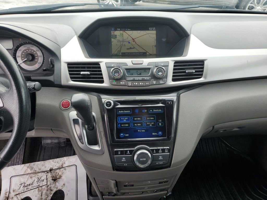 Used 2016 Honda Odyssey Touring Elite image 19