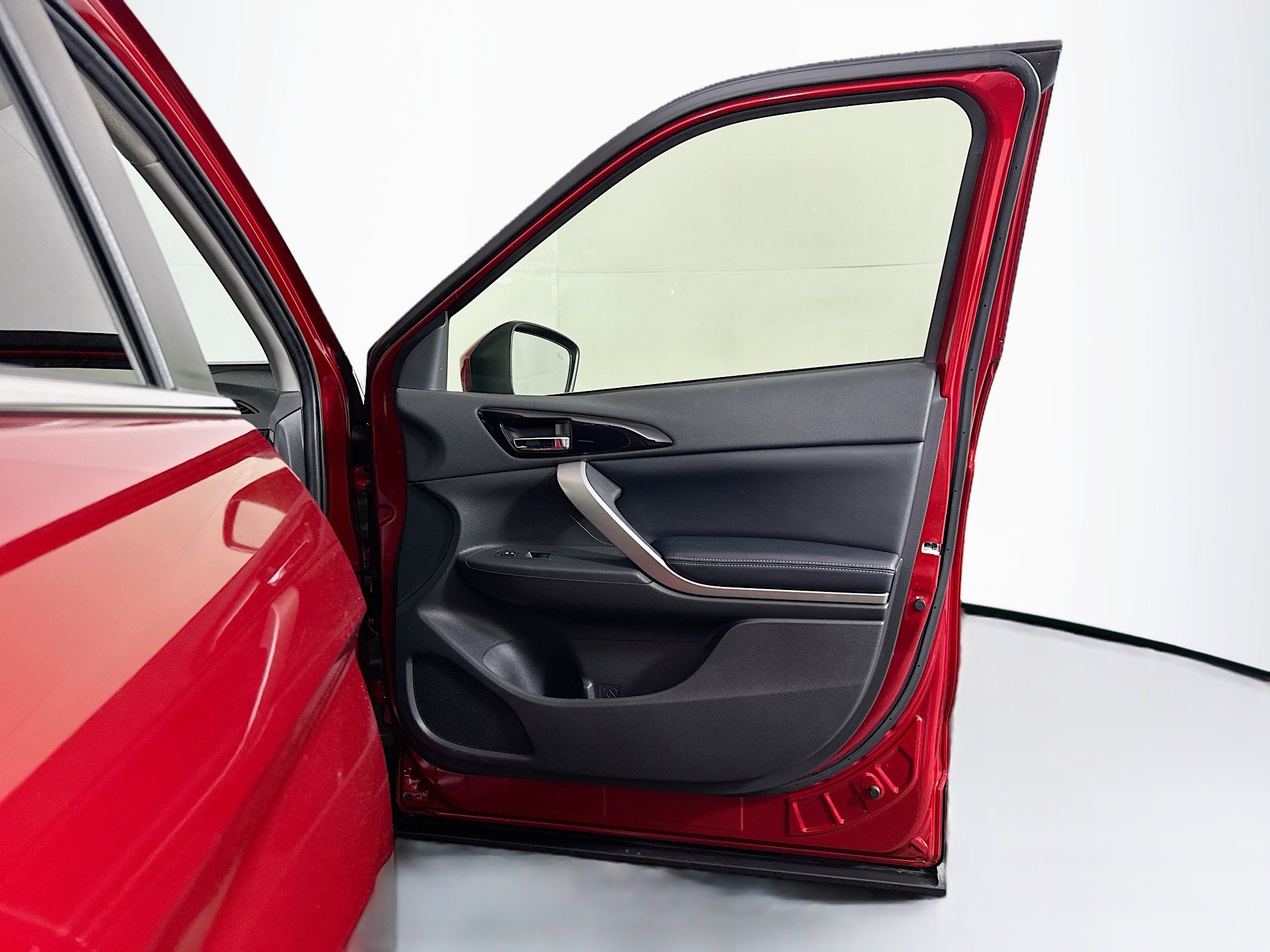 Used 2025 Mitsubishi Eclipse Cross SE image 31