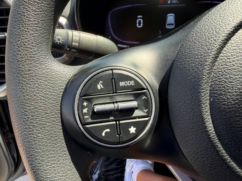 Used 2024 Kia Soul LX w/ Option Group 015 FWD image 16