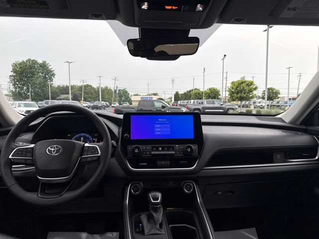 Certified 2024 Toyota Grand Highlander AWD image 14