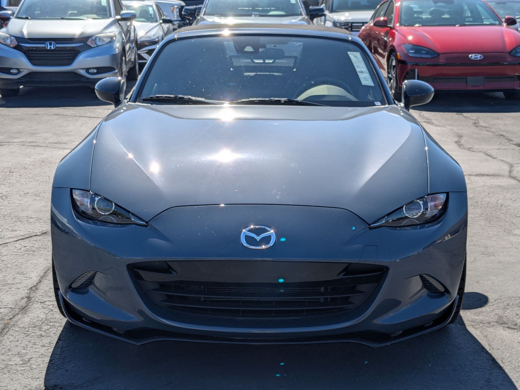 Used 2021 MAZDA MX-5 Miata Club w/ Appearance Package RWD image 11