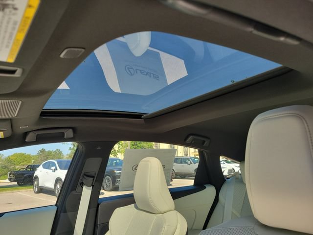 New 2026 Lexus ES 350h AWD image 31