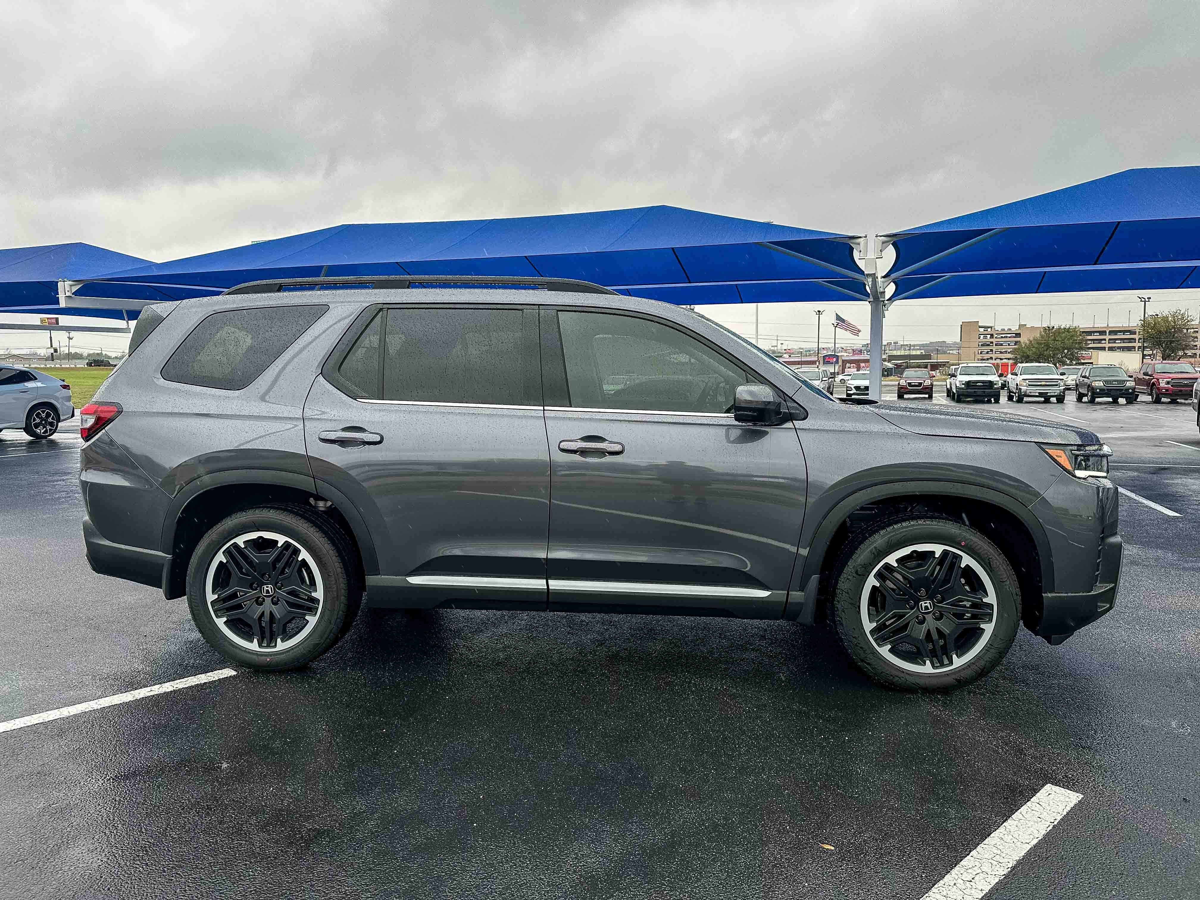 New 2026 Honda Pilot Touring image 5