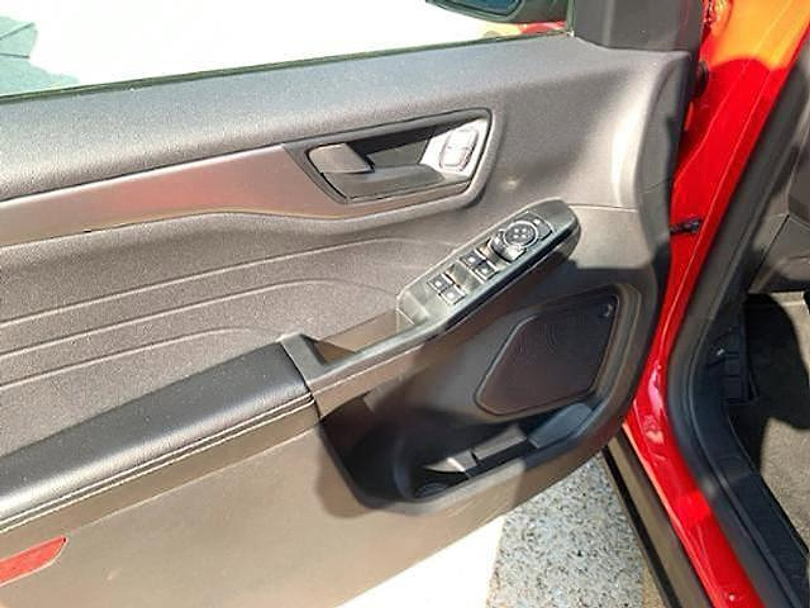 Used 2024 Ford Escape Active image 16