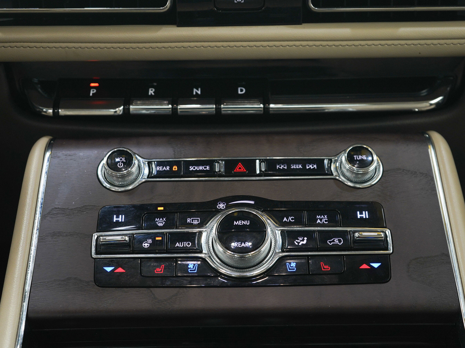 Used 2020 Lincoln Aviator Grand Touring w/ Equipment Group 301A image 22