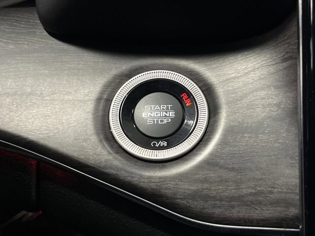 Used 2023 Jeep Grand Cherokee L Overland image 24