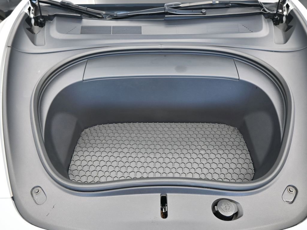 Used 2024 Tesla Model 3 Standard Range image 43