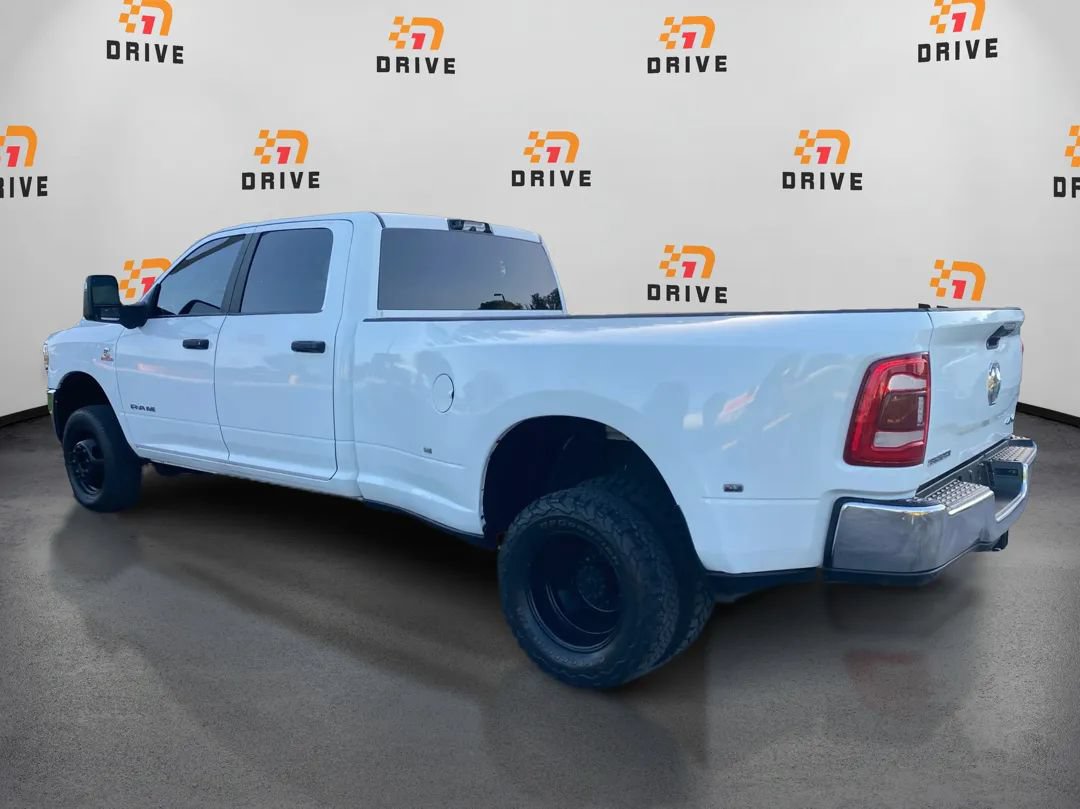 Used 2024 RAM 3500 Big Horn w/ Towing Technology Group AWD/4WD image 7