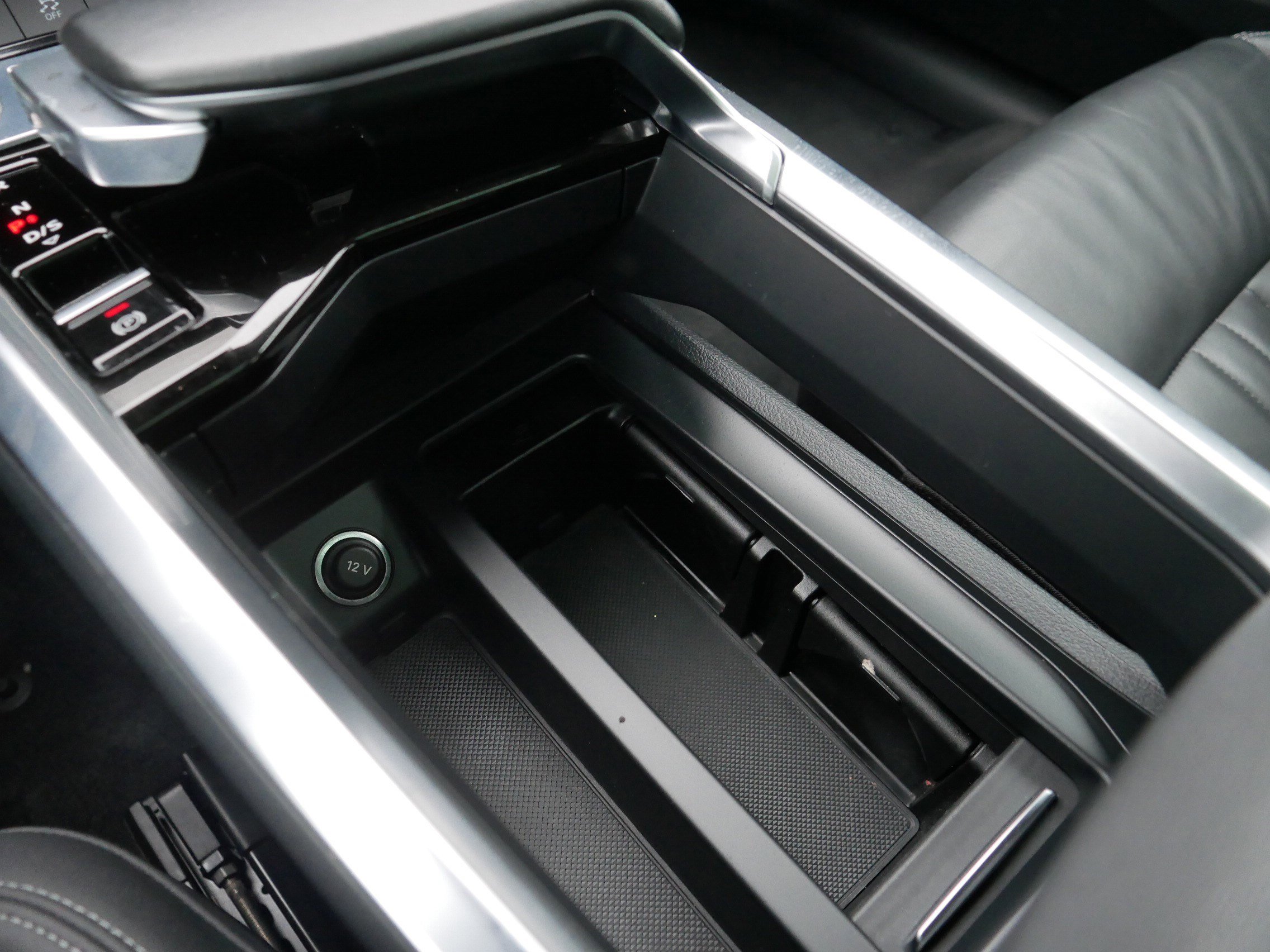 Used 2021 Audi e-tron Premium w/ Convenience Plus Package image 33