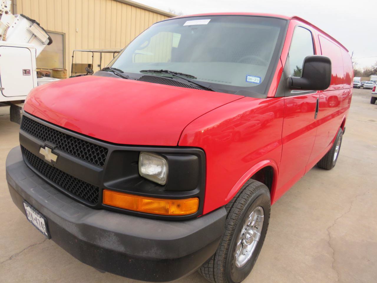Used 2009 Chevrolet Express 2500 RWD image 1