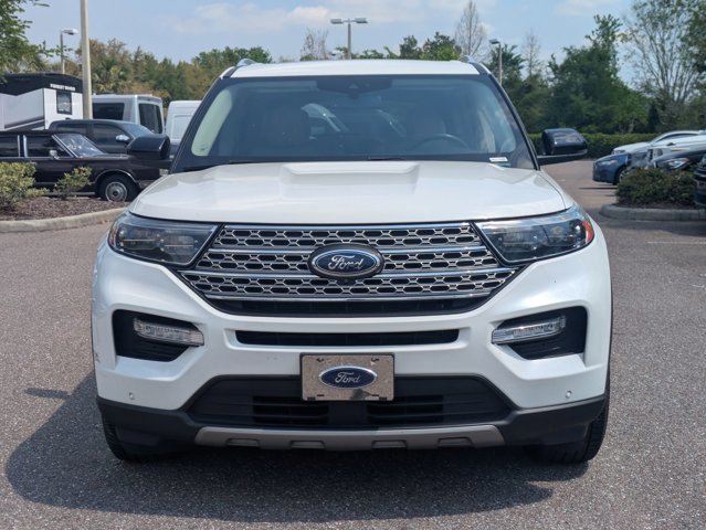 Used 2017 Ford Explorer XLT w/ Equipment Group 202A image 2
