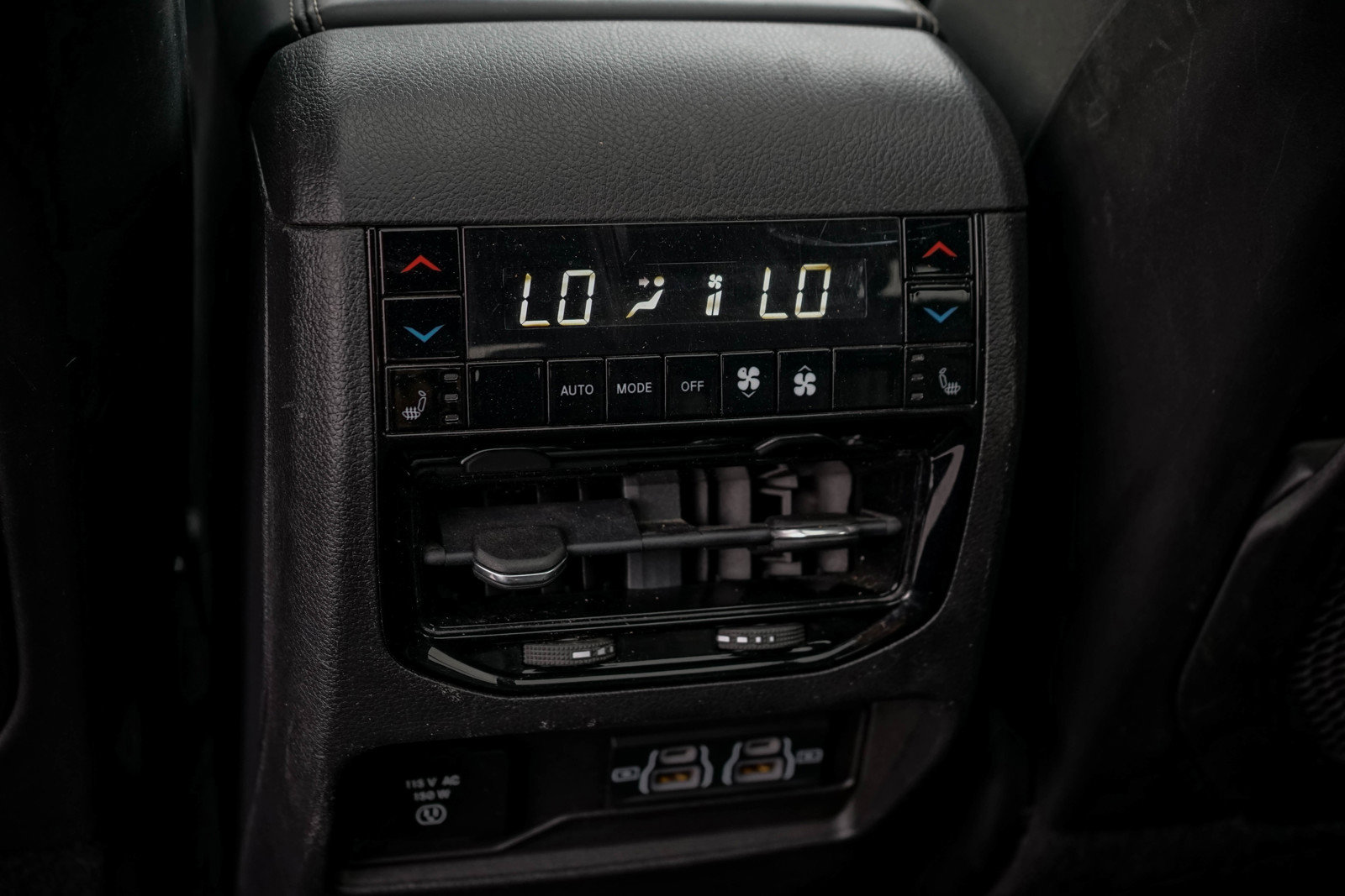 Used 2022 Jeep Grand Cherokee L Overland w/ Luxury Tech Group IV image 24